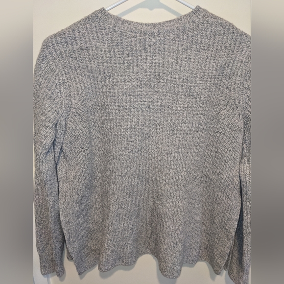 Club Monaco - Picture 2 of 9